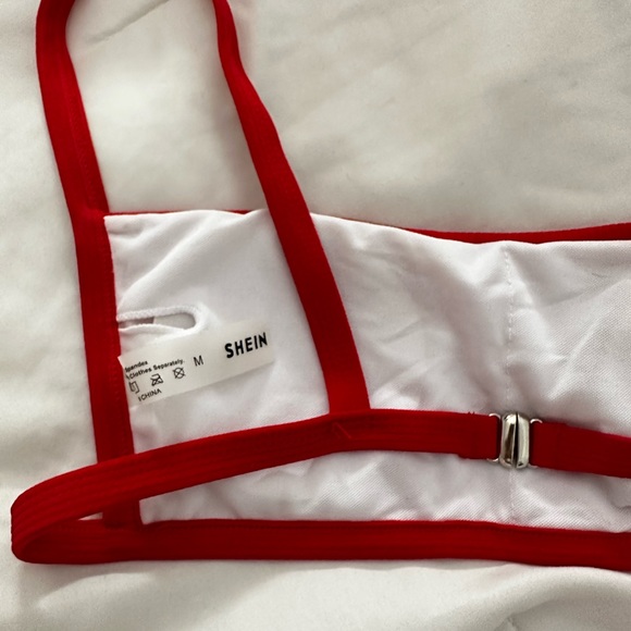 Red Bikini - Picture 3 of 3